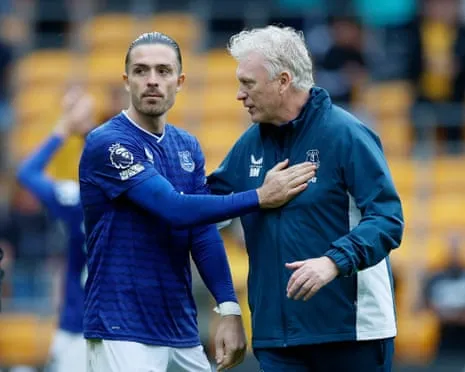 Moyes Commands Offensive Firepower to Loosen Liverpool’s Home Drought